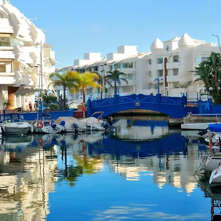 Jupiter & Pool * Benalmadena